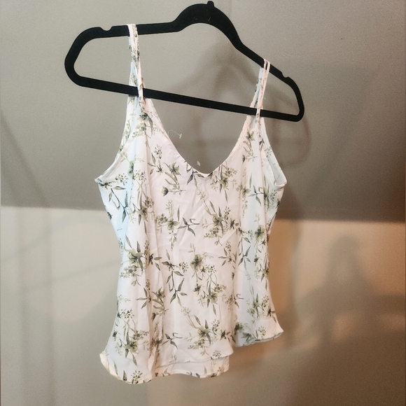Abercrombie & Fitch - Floral Tank - Picture 2 of 3